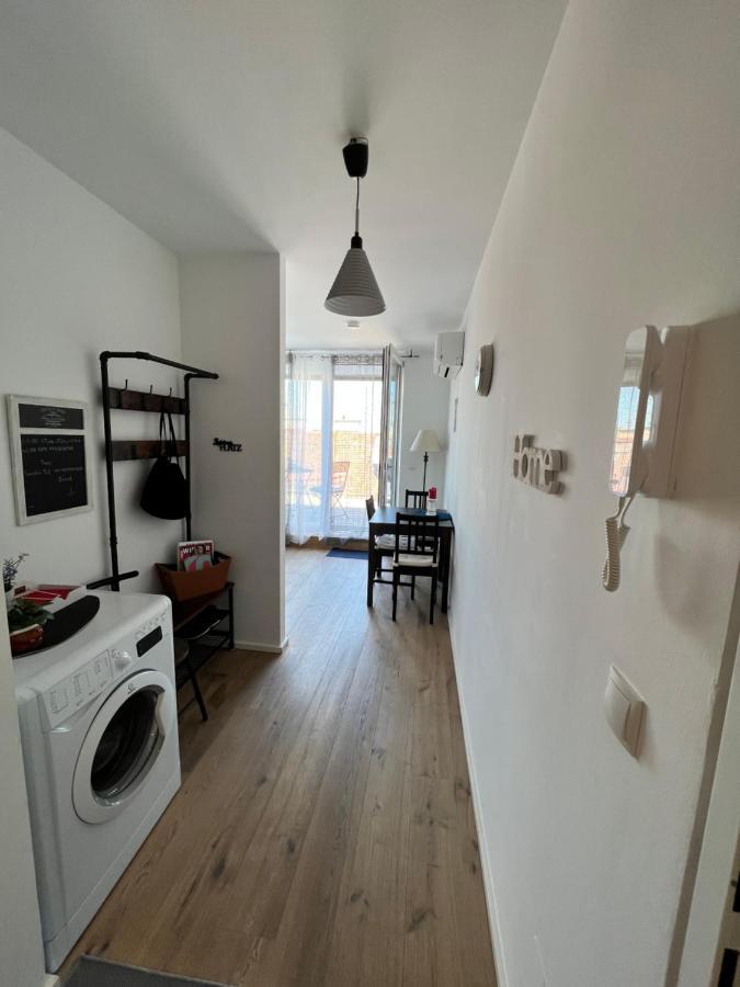 Wunderschones Apartment Вена Экстерьер фото
