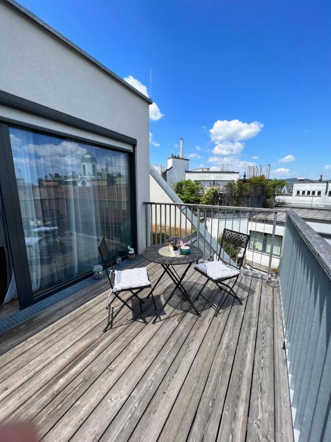 Wunderschones Apartment Вена Экстерьер фото
