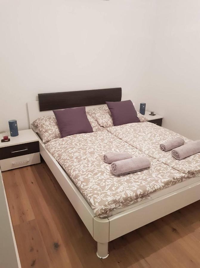 Wunderschones Apartment Вена Экстерьер фото